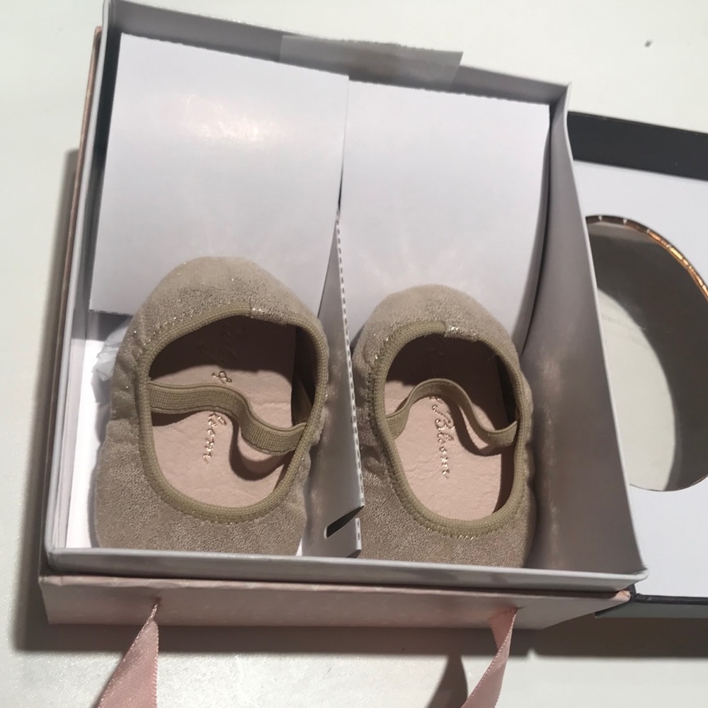 Ruby & Bloom Crib Shoes